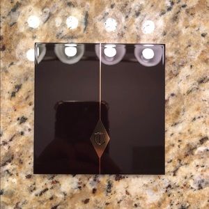 Charlotte Tilbury Instant look palette